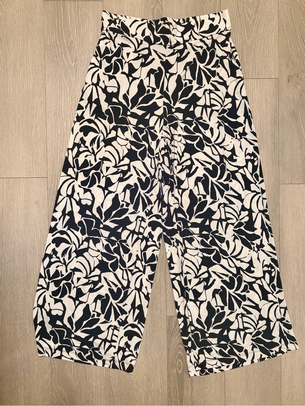 Wide Leg Palazzo Pants - Picture 3 of 10